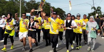 Bupati Konsel, Irham Kalenggo mengikuti Run Gass Setara