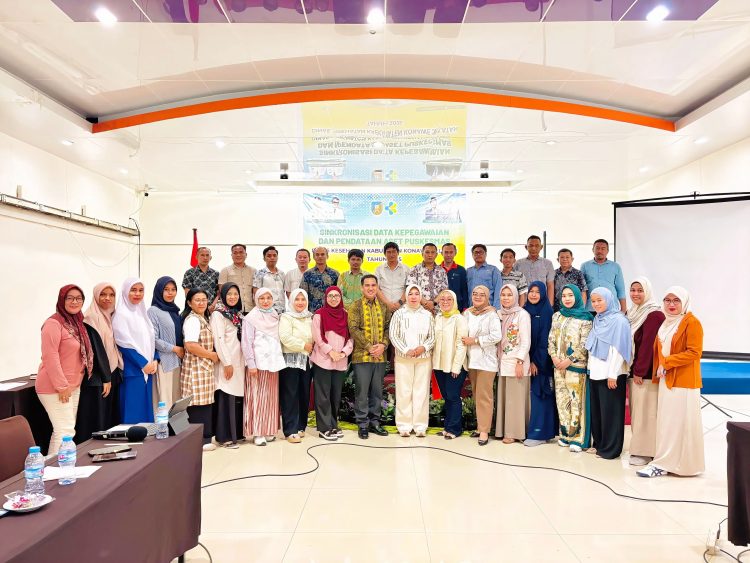 Dinkes Konsel menggelar pertemuan koordinasi pembaruan data kepegawaian