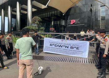 Formasi Beber Upaya Suap Anggota DPR RI Inisial RB Agar Aksi di KPK Dihentikan 20 Formasi Beber Upaya Suap Anggota DPR RI Inisial RB Agar Aksi di KPK Dihentikan