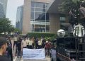 Aksi Jilid II Pemuda 21 Ricuh, Massa Desak Pemerintah Segel Aktivitas PT MUR