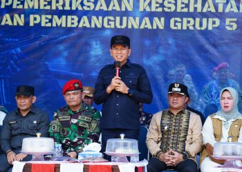 Peletakan Patok Batas, Pembangunan Markas Kopassus di Konsel Resmi Dimulai 20 Bupati Konsel Irham Kalenggo saat memberikan sambutan pada acara pembangunan Markas Kopassus