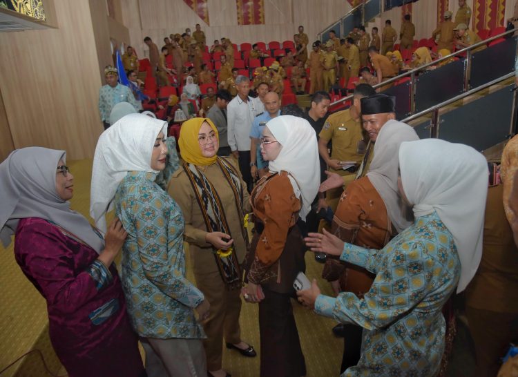 Wali Kota Kendari Dorong Dekranasda Rancang Program Inovatif 10 Wali Kota Kendari, Siska Karina Imran dan pengurus Dekranasda Kendari