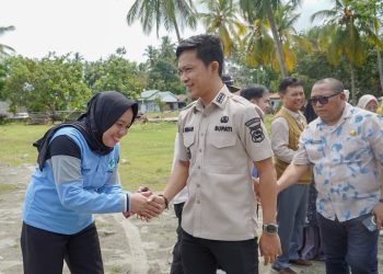 Bupati Konut Resmi Buka Bakti Sosial 170 Mahasiswa Farmasi UHO di Desa Ulu Sawa 20 Bupati Konut, Ikbar
