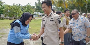 Bupati Konut Resmi Buka Bakti Sosial 170 Mahasiswa Farmasi UHO di Desa Ulu Sawa 1 Bupati Konut, Ikbar