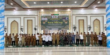 Pemkab Konsel bersama BKMT, menggelar kegiatan peringatan Isra Mi’raj 1447 Hijriah/2026 Masehi di Masjid Al-Imran, Andoolo.