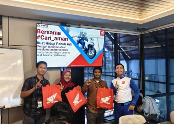 Sales Force Honda saat dibekali safety riding oleh Asmo Sulsel