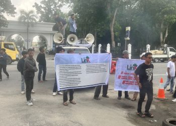 LINK saat aksi di Polda Sultra
