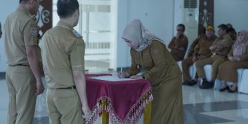 Pemda Konsel Wujudkan Pembangunan Transparan dan Akuntabel Lewat Perjanjian Kerja 1 Pemda Konsel Wujudkan Pembangunan Transparan dan Akuntabel Lewat Perjanjian Kerja