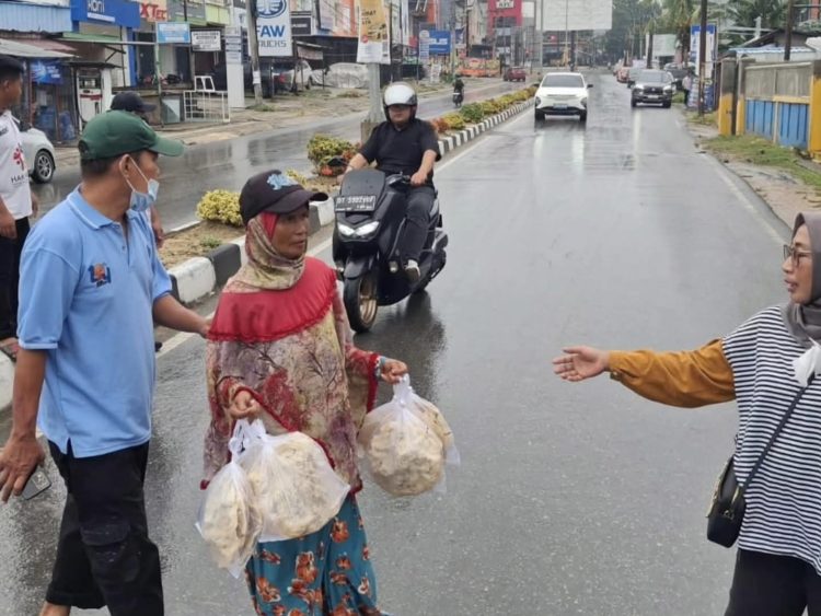 Dinsos Kendari Tertibkan Aktivitas Jalanan di Simpang Lampu Merah, Enam Orang Terjaring