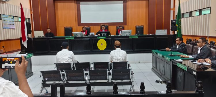 pembacaan putusan oleh Ketua Majelis Hakim, terhadap tiga terdakwa korupsi pertambangan PT Alam Mitra Indah Nugra (AMIN) di Kabupaten Kolaka Utara (Kolut) salah satunya Posalina Dewi