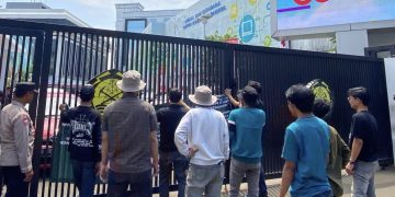 GMPH saat aksi di Kantor Kementerian ESDM