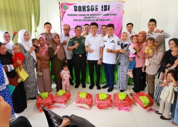 Peringati Hari Gizi Nasional, Bupati Konut Resmi Buka Baksos IBI di Puskesmas Asera