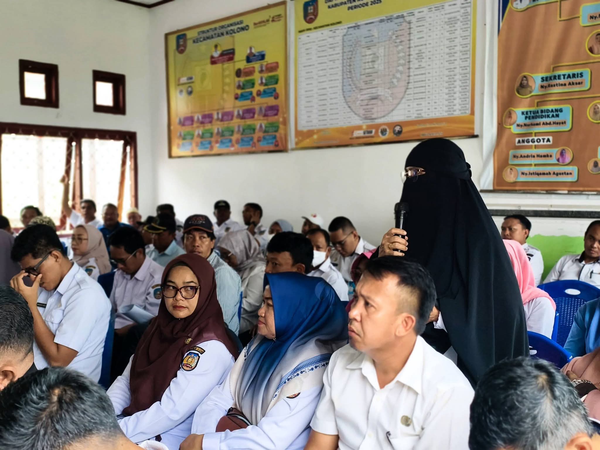 Ketua DPRD Konsel Pimpin Musrenbang Kolono, Usulan Disampaikan Terbuka dan Terarah 11 Ketua DPRD Konsel Pimpin Musrenbang Kolono, Usulan Disampaikan Terbuka dan Terarah