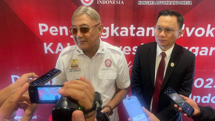 Ketua Presidium DPP KAI, Dr. Heru S. Notonegoro, didampingi Ketua Dewan Pimpinan Wilayah (DPW) KAI Sultra, Andri Darmawan.