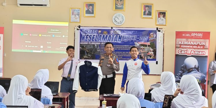 Asmo Sulsel-Polres Parepare edukasi safety riding di SMAN 5 Parepare