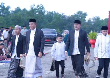 Bupati Konsel bersama wakilnya tiba di tempat pelaksanaan shoa