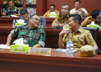 Wabup Konut Hadiri Rapat Persiapan TMMD, Matangkan Kesiapan Pembangunan Desa 13 Wabup Konut saat menghadiri rapat persiapan TMMD di Korem 143/Halu Oleo