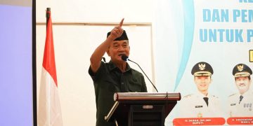 Wabup Konut, Abuhaera saat membuka kegiatan sosialisasi