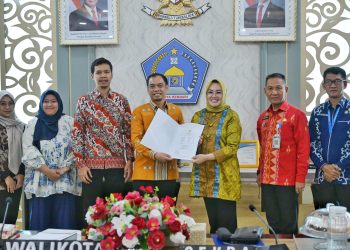 Wali Kota Kendari dr. Hj Siska Karina Imran, SKM., bersam tim pemeriksa BPK RI Perwakilan Sultra untuk melakukan pemeriksaan terinci atas LKPD Tahun Anggaran 2025