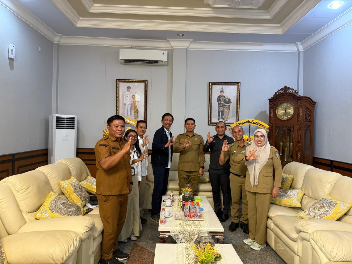 Disambut Bupati dan DPRD, Tim Kementerian LH Dampingi Konsel Menuju Adipura 10 Bupati dan Ketua DPRD Konsel menyambut tim Kementerian LH