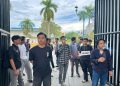 BASMI Sultra saat aksi di Kantor Kejati Sultra terkait dugaan perambahan hutan PT TPM