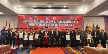 Rapat Senat Terbuka Unsultra dalam rangka Wisuda Sarjana ke-34 dan Pascasarjana ke-9