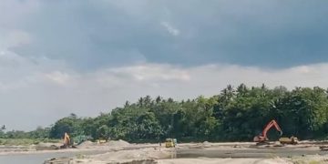 Aktivitas tambang pasir ilegal di Konaweeha, Desa Tuoy, Kecamatan Unaaha, Kabupaten Konawe