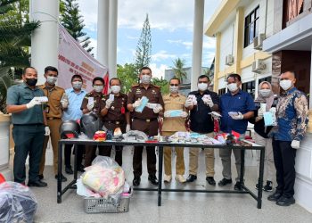 Kejari Kendari Musnahkan 1,4 Kilogram Sabu dan Puluhan Barang Bukti Perkara Inkracht
