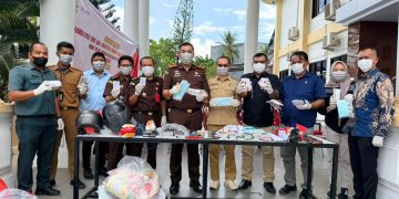 Kejari Kendari Musnahkan 1,4 Kilogram Sabu dan Puluhan Barang Bukti Perkara Inkracht