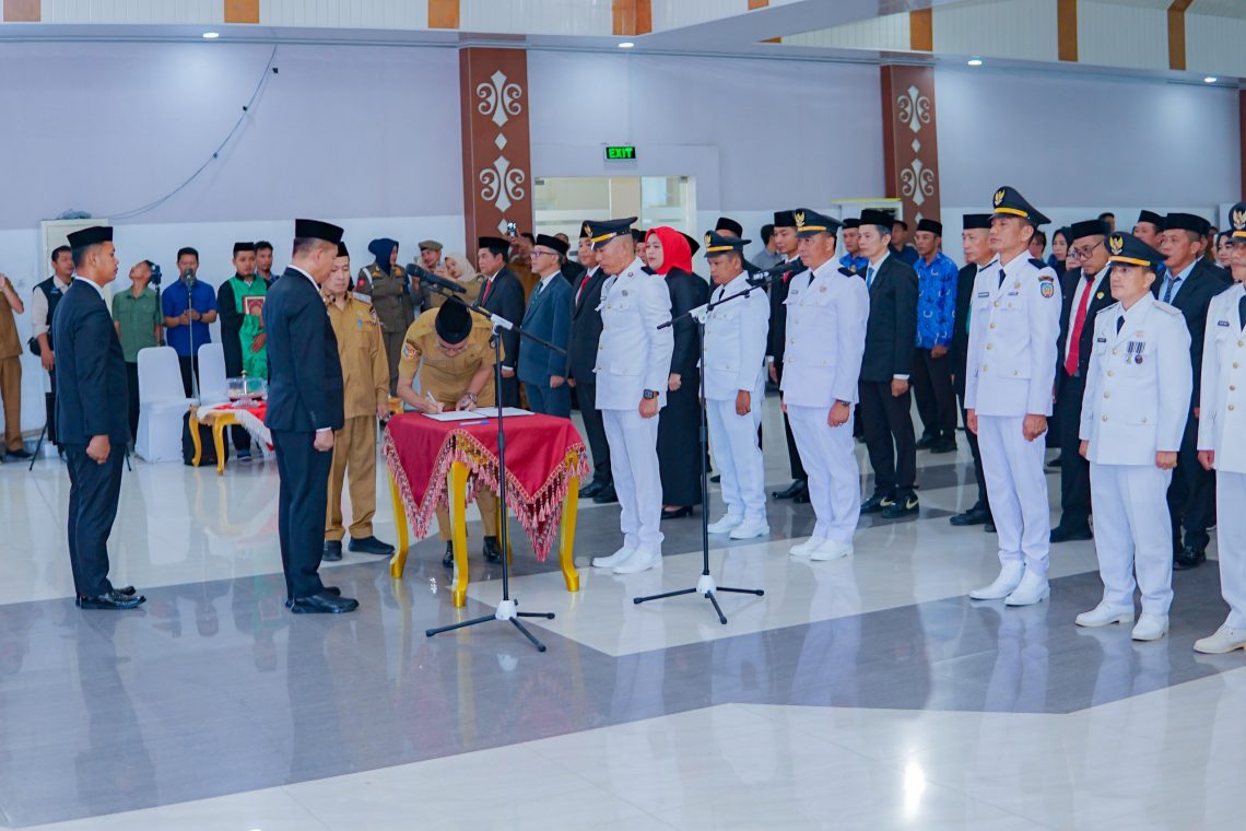 Berikut Daftar Lengkap 51 Pejabat Eselon III dan IV Yang Dilantik Bupati Konsel