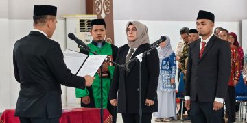 Bupati Konsel lantik Dewas dan Dirut Perumda Wawowonua