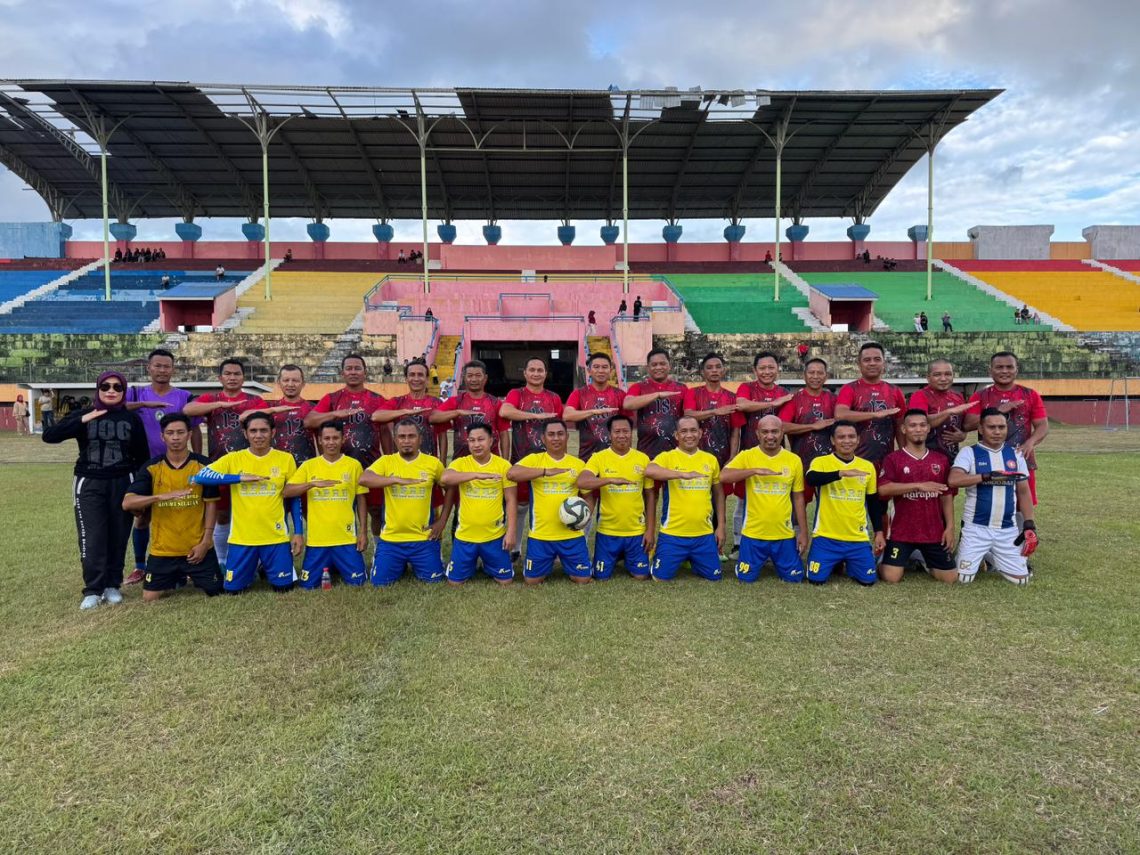Laga persahabatan PS Garuda VS DPRD Konsel