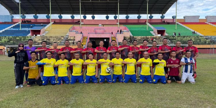 Laga persahabatan PS Garuda VS DPRD Konsel