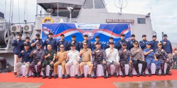 Ekspedisi Rupiah Berdaulat (ERB) BI dan TNI AL distribusi 20 M di Wakatobi menggunakan KRI Pulau Rimau