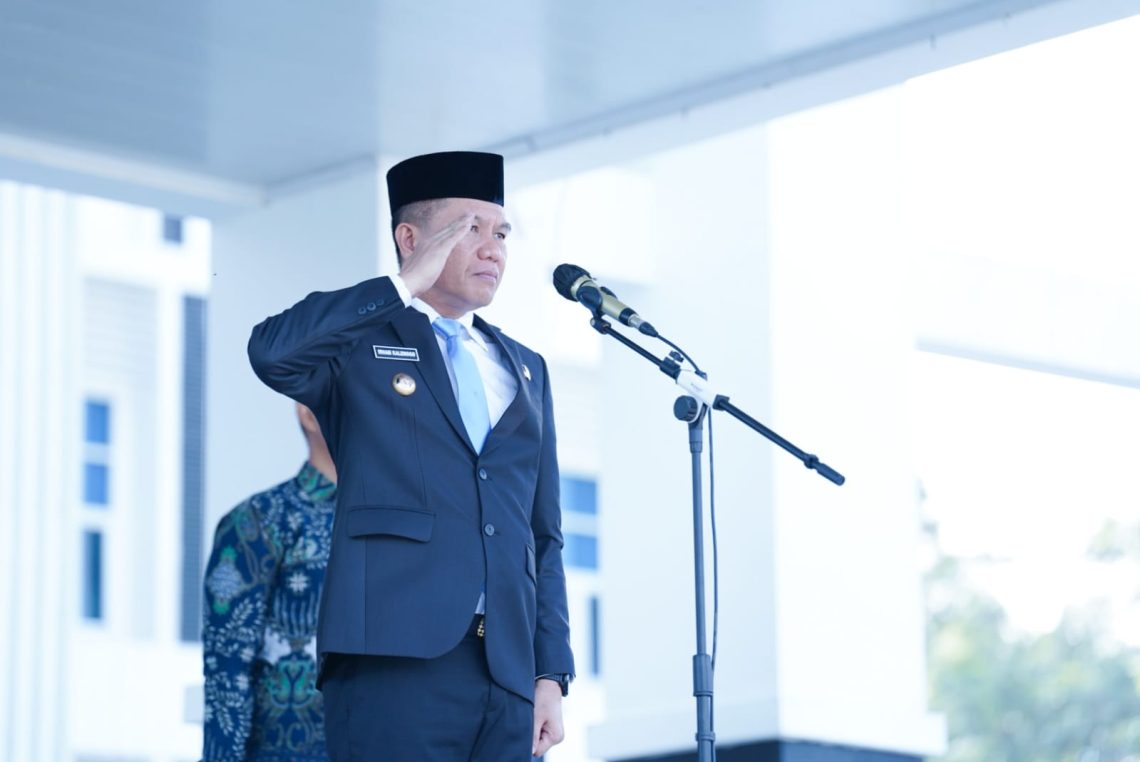 Harkitnas ke 118, Bupati Konsel Tekankan Kedaulatan Digital dan Perlindungan Anak 10 Bupati Konsel, Irham Kalenggo memimpin upacara Harkitnas ke 118