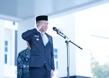 Harkitnas ke 118, Bupati Konsel Tekankan Kedaulatan Digital dan Perlindungan Anak 11 Bupati Konsel, Irham Kalenggo memimpin upacara Harkitnas ke 118