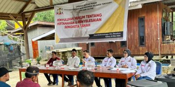LBH HAMI Sultra saat beri penyuluhan hukum pertanahan di Besulutu