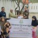 Kejati Sultra saat menyerahkan hewan kurban kepada panti asuhan