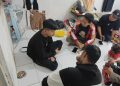 Pelaku penganiayaan hingga mengakibatkan istrinya tewas saat diamankan polisi