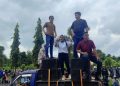 Warga Torobulu saat aksi di PN Andoolo terkait dukungan terhadap PT WIN