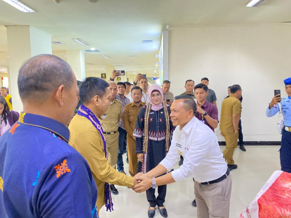 Sambut Wamendagri, Bupati Konawe Tegaskan Kesiapan Gelar Temu Karya Nasional 10 Sambut Wamendagri, Bupati Konawe Tegaskan Kesiapan Gelar Temu Karya Nasional