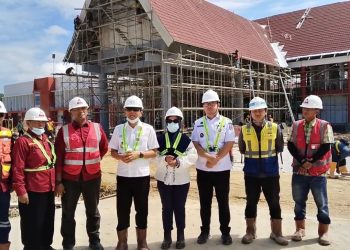 Bupati Konsel Irham Kalenggo meninjau pembangunan SMA Unggul Garuda