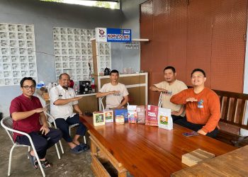 Kominfo Konsel bersama jajaran mengunjungi sentra produksi Kopi Tolaki milik CV Kopindo di Desa Tridana Mulya, Kecamatan Landono bagian dari komitmen dalam memperkuat transformasi digital bagi pelaku UMKM melalui publikasi potensi daerah