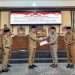 Pemkab Konsel Serahkan Raperda Desa, Atur Masa Jabatan Hingga Jadi Dasar Pilkades 2026 16 Pemkab Konsel saat menyerahkan Raperda Desa kepada DPRD