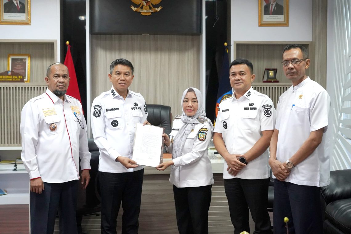 Bupati Konsel Tunjuk Narlian Sebagai Plh Sekda, Gantikan Sementara Ichsan Porosi 10 Bupati Konsel Tunjuk Narlian Sebagai Plh Sekda, Gantikan Sementara Ichsan Porosi