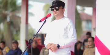 Wabup Konsel saat membuka Porseni di Kecamatan Basala