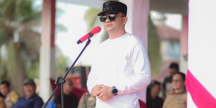 Wabup Konsel saat membuka Porseni di Kecamatan Basala