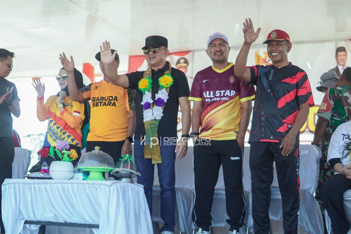 Semarak HUT RI, Wabup Konsel Buka Porseni Tingkat Kecamatan Tinanggea
