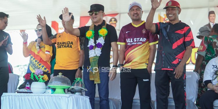 Pembukaan Porseni tingkat Kecamatan Tinanggea