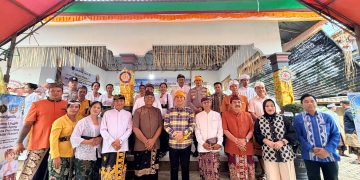Bupati Konsel saat menghadiri Ngenteg Linggih Pura Eka Sari